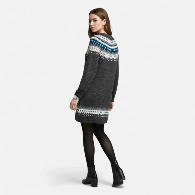 Salvoir | Women’s Round Neck Sweater with Geometric Patterns